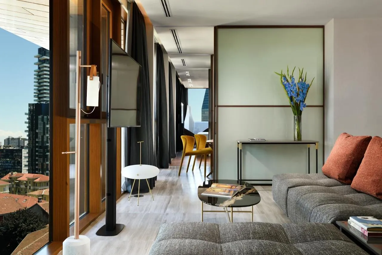 Milano Verticale | Una Esperienze 4*, Milan